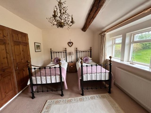 Royds Hall * Keighley